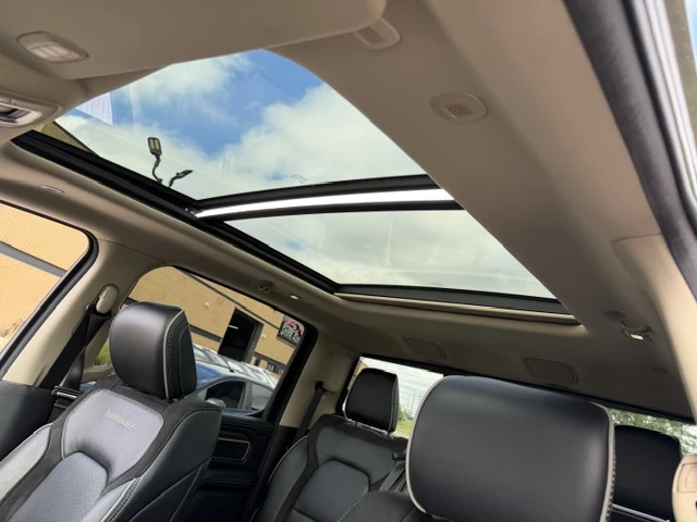 Dodge RAM 1500 Laramie, АВТОКРЕДИТ, снимка 12 - Автомобили и джипове - 56087881