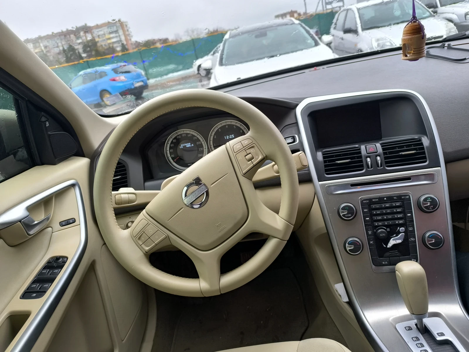 Volvo XC60  - изображение 2