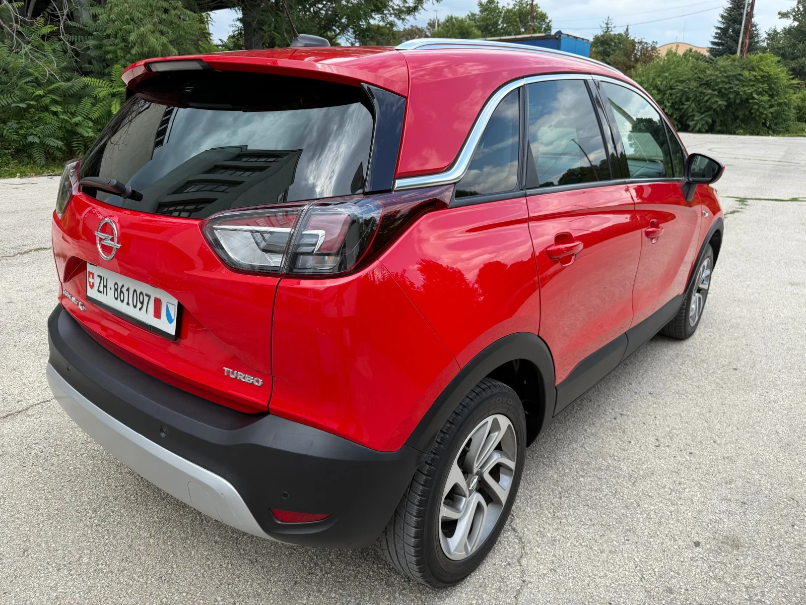 Opel Crossland X 1.2i AUTOMATIC  SWISS - изображение 4