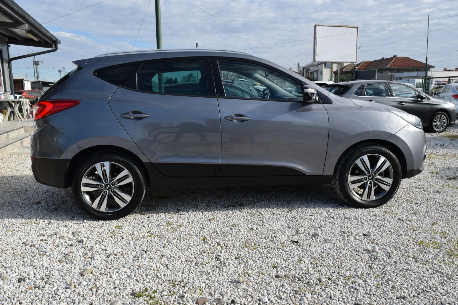 Hyundai IX35 1, 7crdi* Xpossible* LED* Нави* Камера* Keyless* , снимка 6 - Автомобили и джипове - 54037569