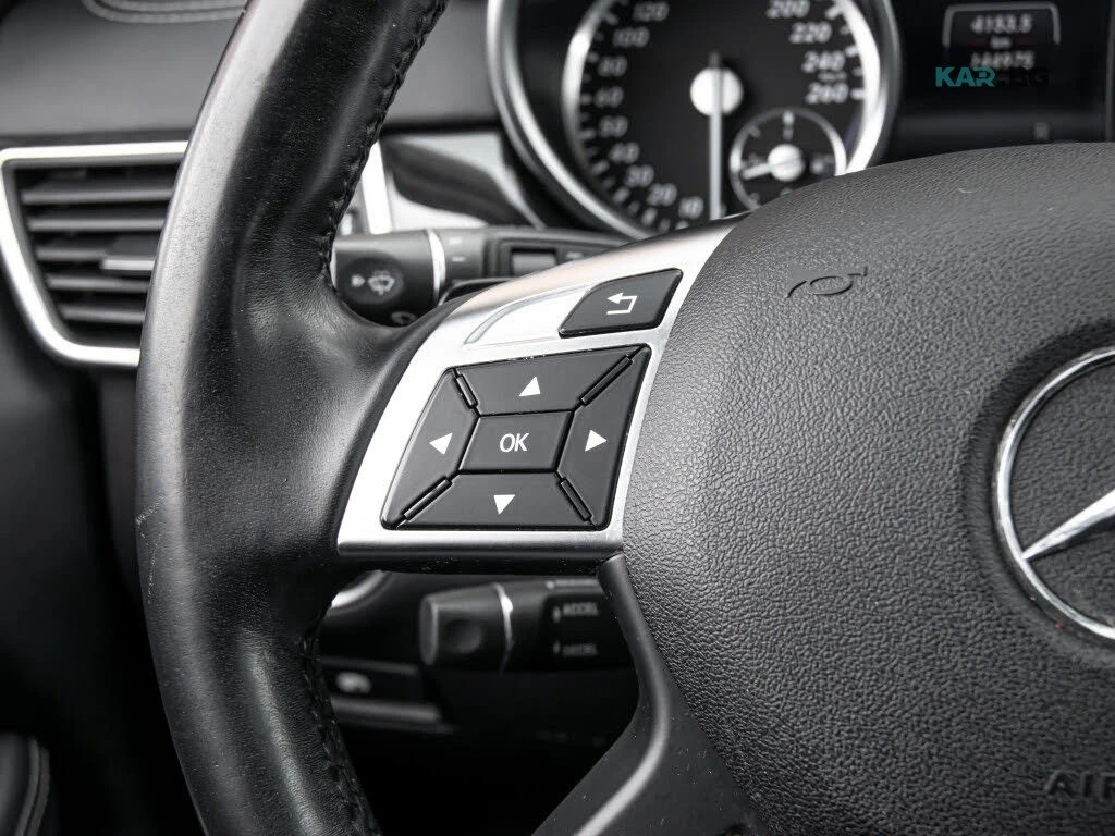 Mercedes-Benz GL * Harmon Kardon* HeadUp *  AвтоКредит * ЦЕНА ДО БГ, снимка 11 - Автомобили и джипове - 54584551