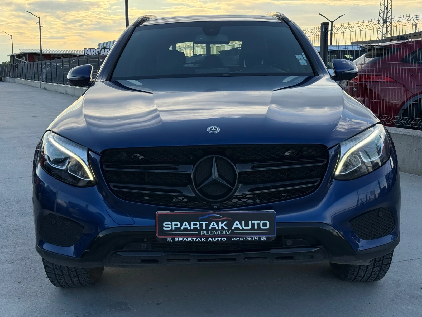 Mercedes-Benz GLC 300 2018г* 55.000КМ* 4M* 9G* НОВ* СЕРВИЗНА ИСТОРИЯ, снимка 2 - Автомобили и джипове - 54795841