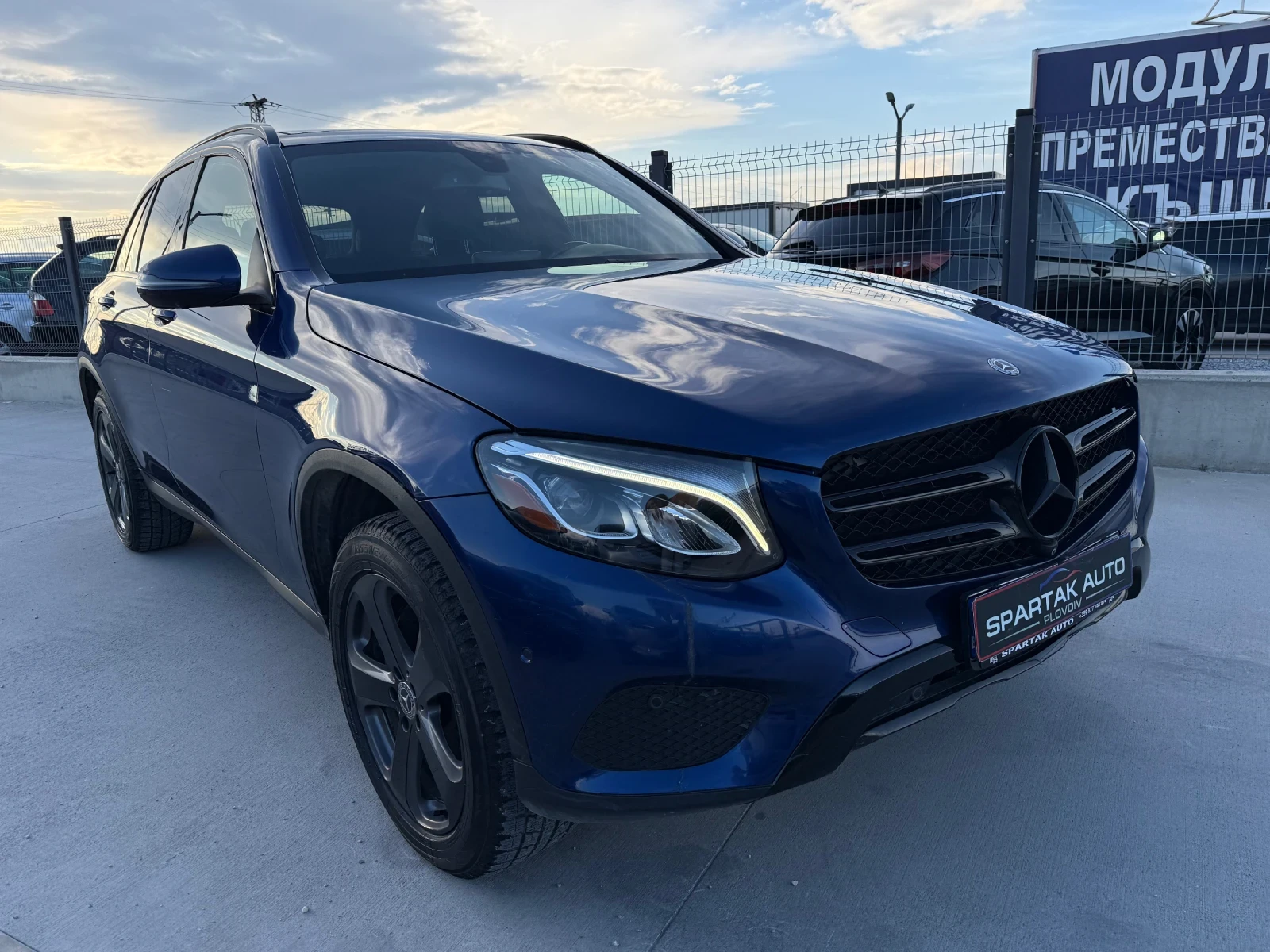 Mercedes-Benz GLC 300 2018г* 55.000КМ* 4M* 9G* НОВ* СЕРВИЗНА ИСТОРИЯ, снимка 3 - Автомобили и джипове - 54795841