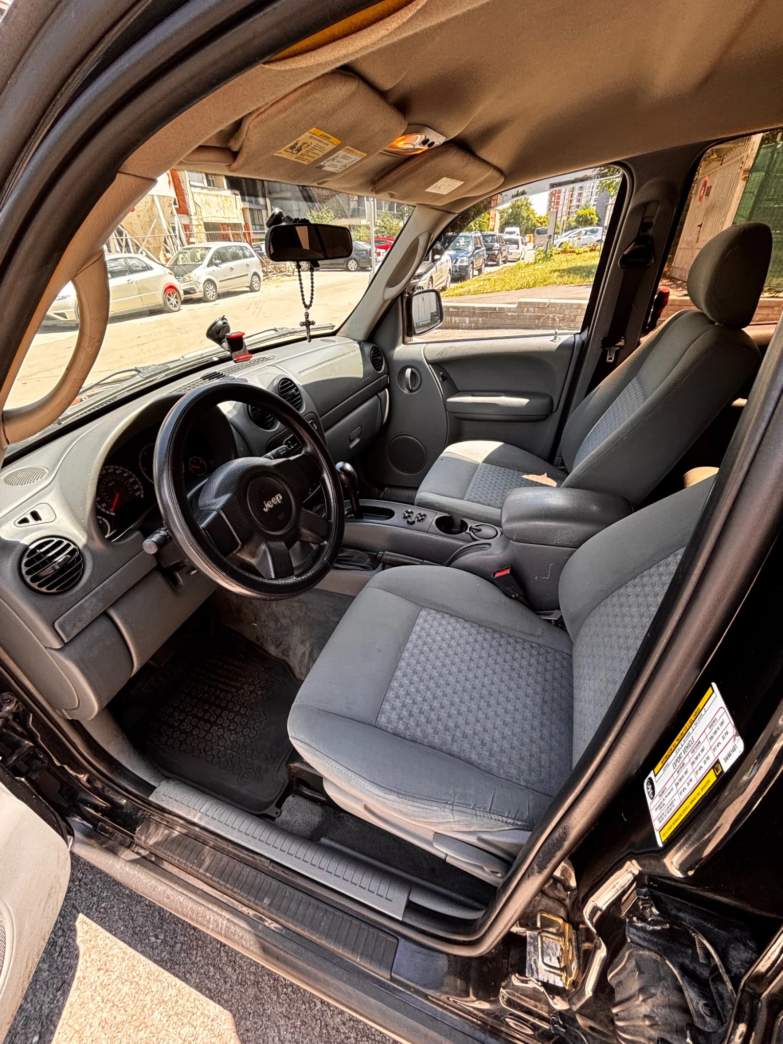 Jeep Cherokee Jeep Cherokee 2.8 CRD , снимка 11 - Автомобили и джипове - 55221244