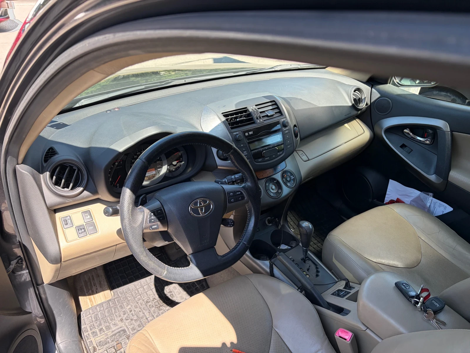 Toyota Rav4, снимка 4 - Автомобили и джипове - 55713468