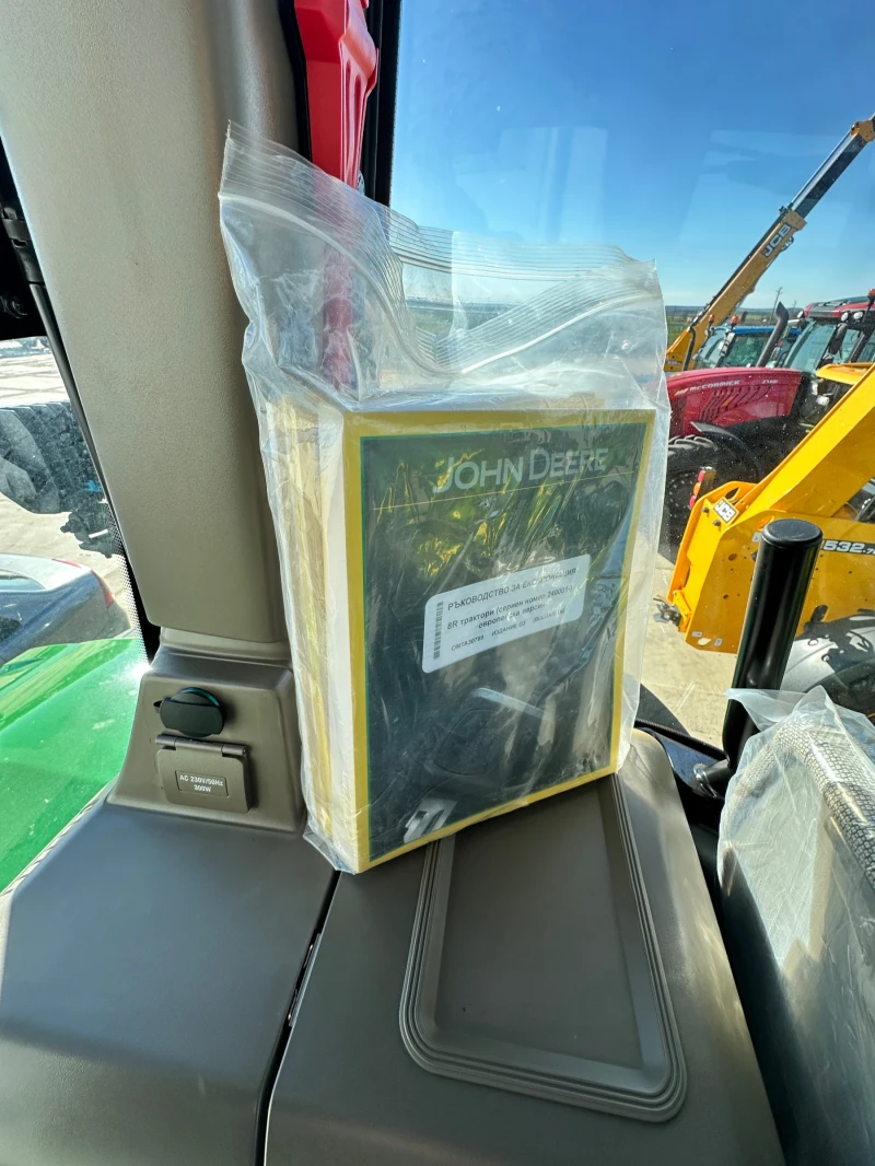Трактор John Deere 8R310 e23 НОВ ГАРАНЦИЯ , снимка 7 - Селскостопанска техника - 53057457