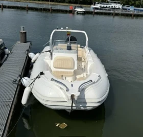 Надуваема лодка A.G.A. Marine 640 Spirit Verado 200 k.c, снимка 3