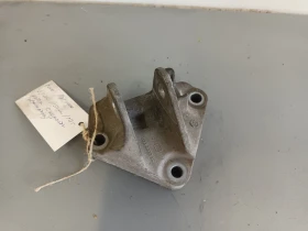 Лапа ,конзола скоростна кутия скорости рено лагуна 2.0дци