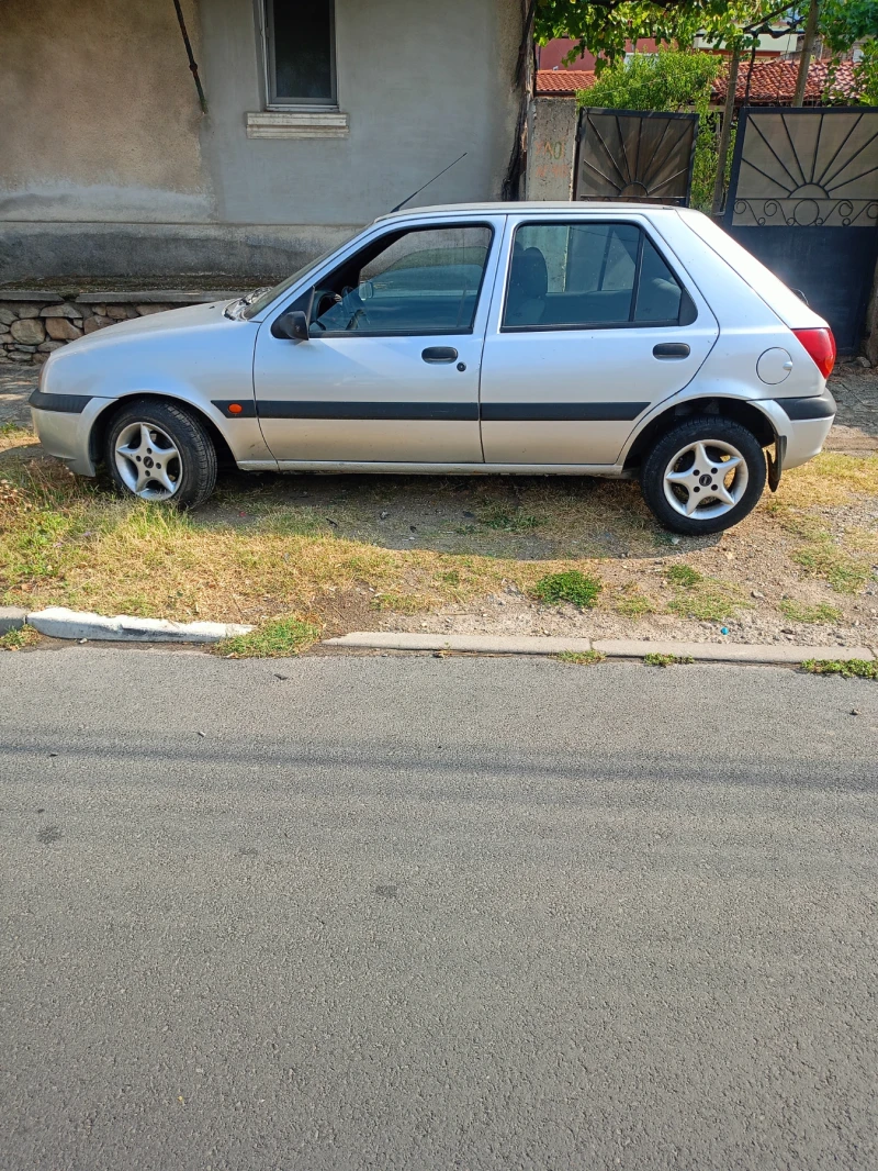 Ford Fiesta, снимка 4 - Автомобили и джипове - 47055780