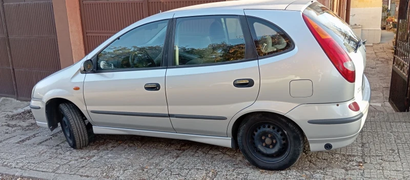 Nissan Almera tino 1800, снимка 3 - Автомобили и джипове - 48268690