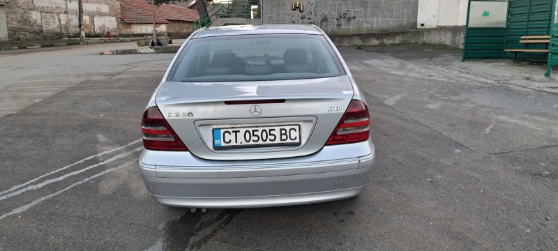 Mercedes-Benz C 220 CDI, снимка 7 - Автомобили и джипове - 48511134