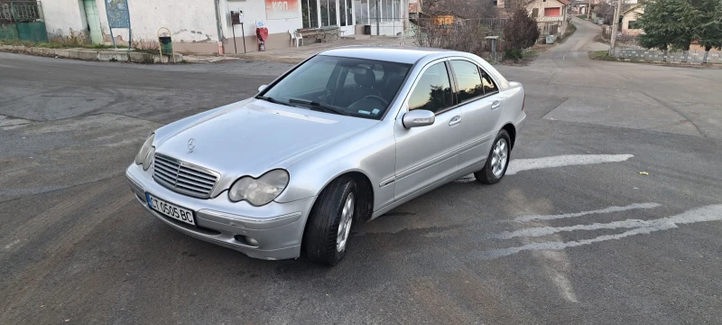 Mercedes-Benz C 220 CDI, снимка 1 - Автомобили и джипове - 48511134