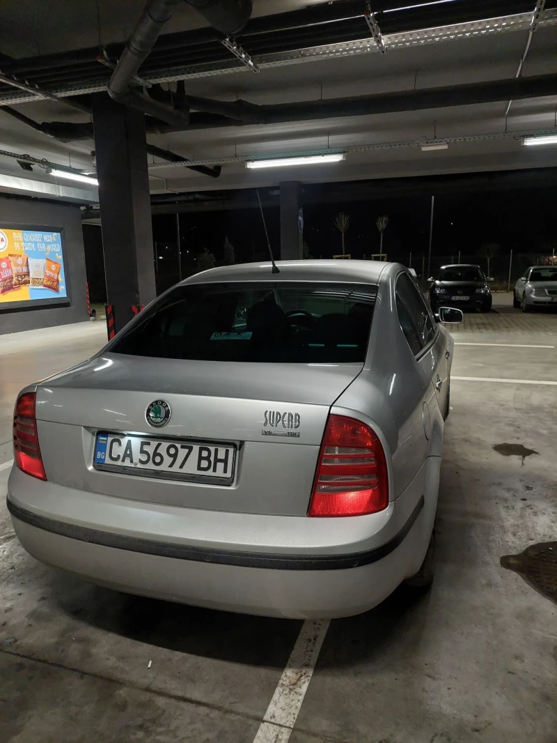 Skoda Superb, снимка 2 - Автомобили и джипове - 48853528