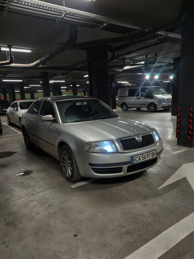 Skoda Superb, снимка 1 - Автомобили и джипове - 48853528