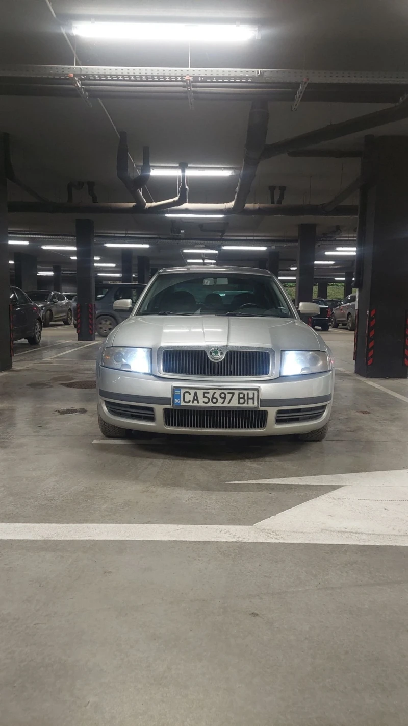 Skoda Superb, снимка 4 - Автомобили и джипове - 48853528