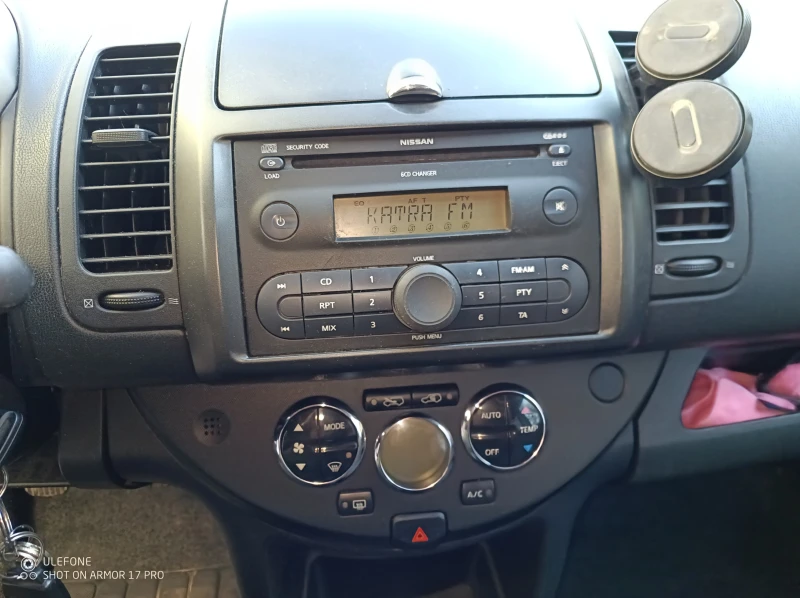 Nissan Note, снимка 10 - Автомобили и джипове - 49261851