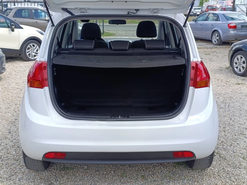 Kia Venga PANORAMA, снимка 7 - Автомобили и джипове - 51580119