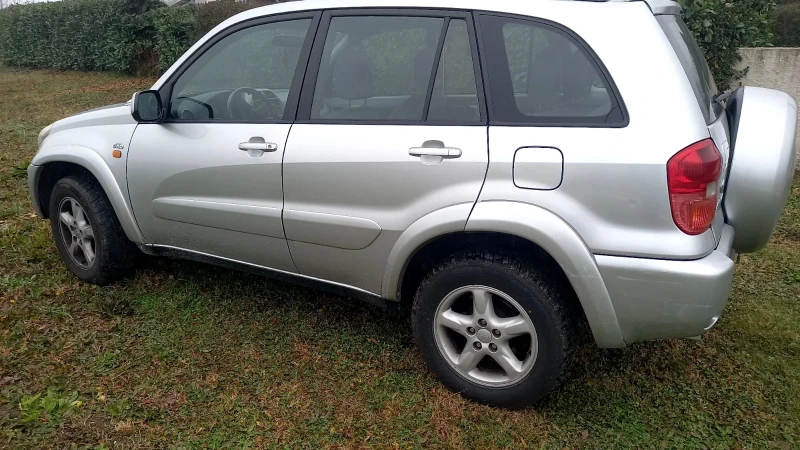 Toyota Rav4 2.0D4D 216 хил км ОЧАКВАН ВНОС!!!!, снимка 3 - Автомобили и джипове - 53022229
