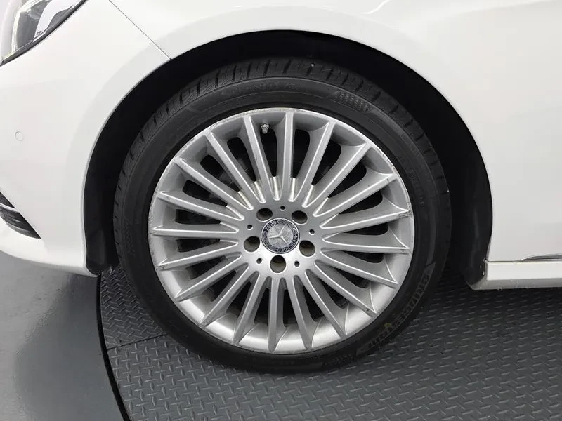 Mercedes-Benz E 300 Elegance, снимка 5 - Автомобили и джипове - 54955245