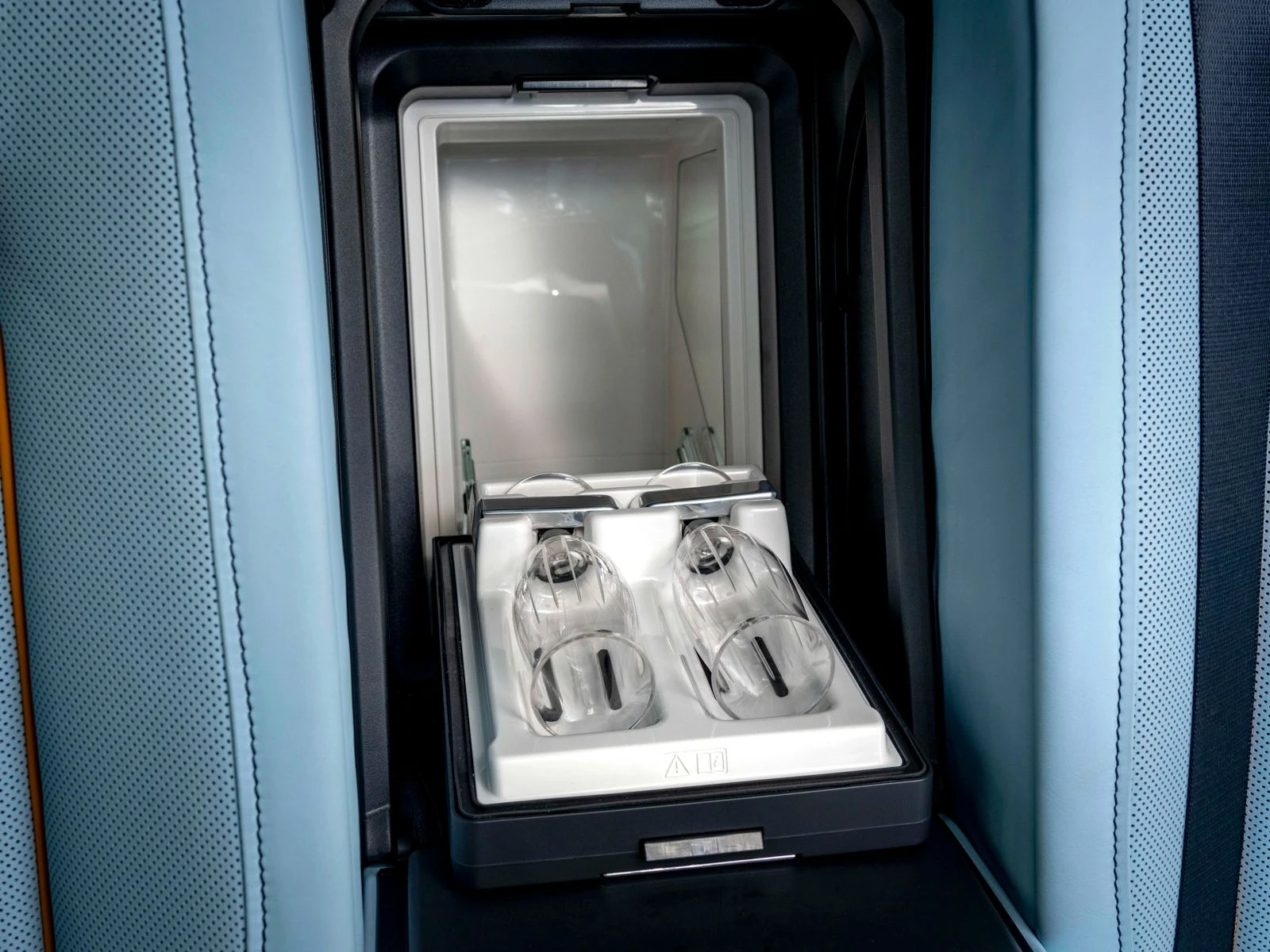 Rolls-Royce Ghost BLACK BADGE/ SHOOTING STAR/ BESPOKE/ HEAD UP/ 360/ | Mobile.bg   17