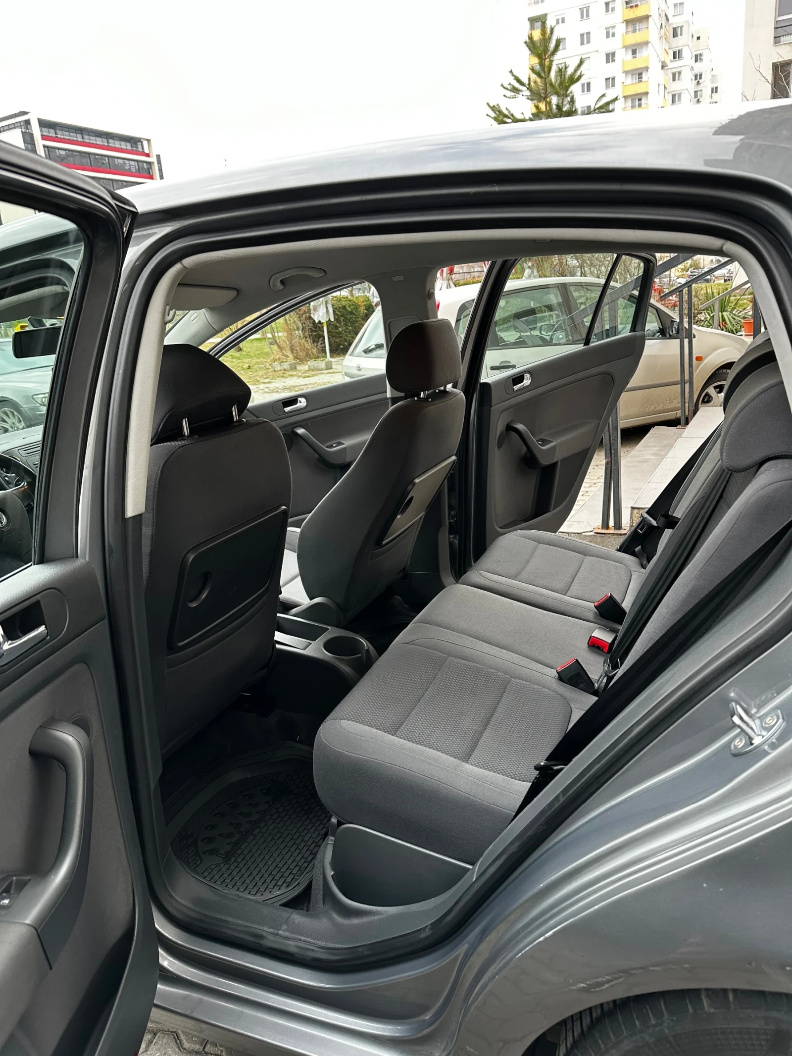 VW Golf Plus Няма модификации - изображение 4