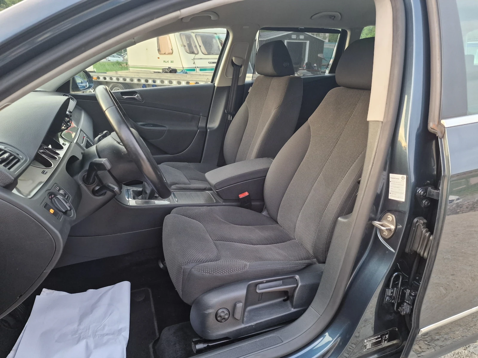 VW Passat 1.9* 105* BLUEMOTION  - изображение 7