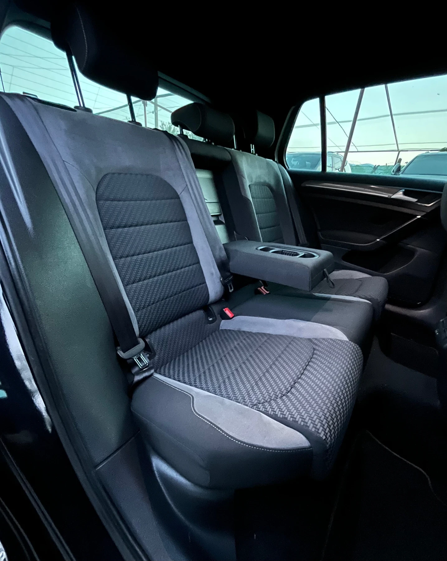 VW Golf 7.5 R-LINE* RECARO* TOP* СОБСТВЕН ЛИЗИНГ - изображение 9