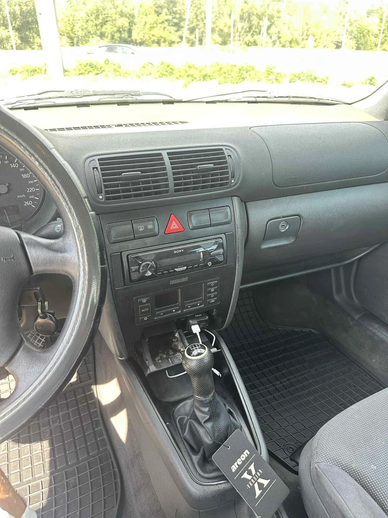 Audi A3 1.8 бензин 125кс - изображение 10