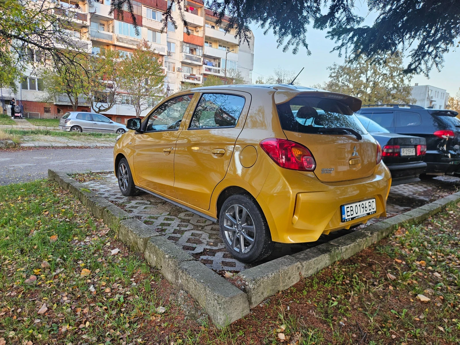 Mitsubishi Space star 1.2 - изображение 4