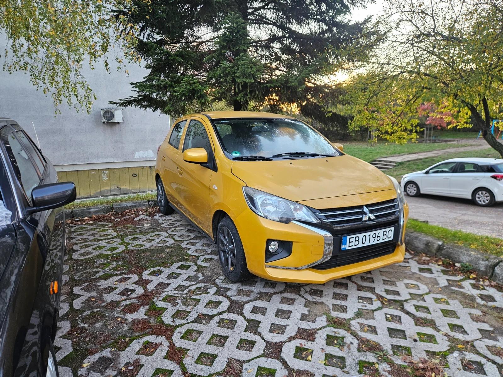 Mitsubishi Space star 1.2 - изображение 2