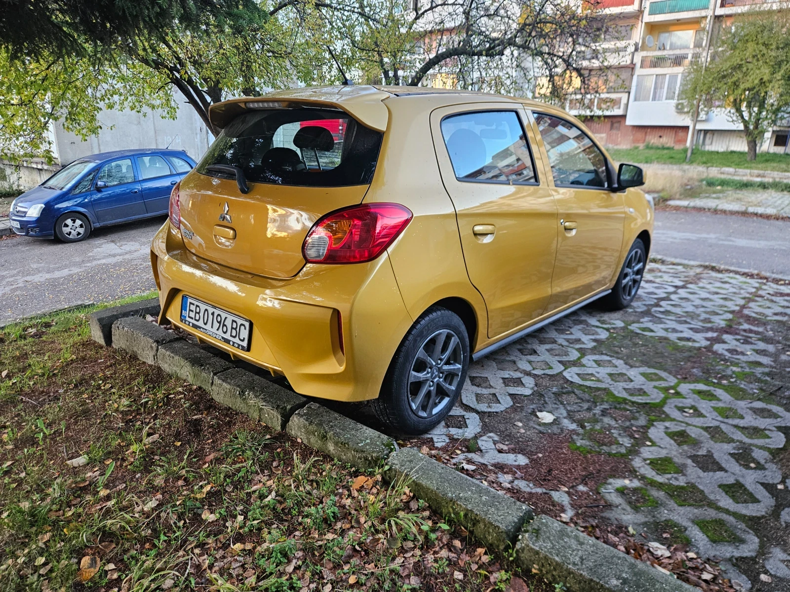 Mitsubishi Space star 1.2 - изображение 3