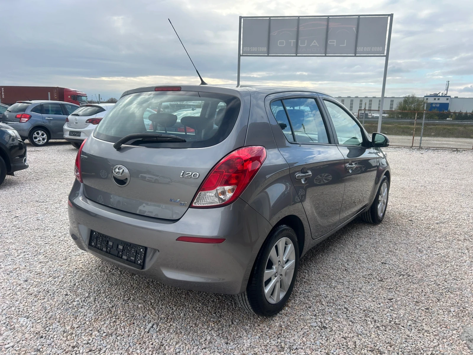 Hyundai I20 * 1.2i* 84.* GPL* Facelift* NAVI*  | Mobile.bg   3