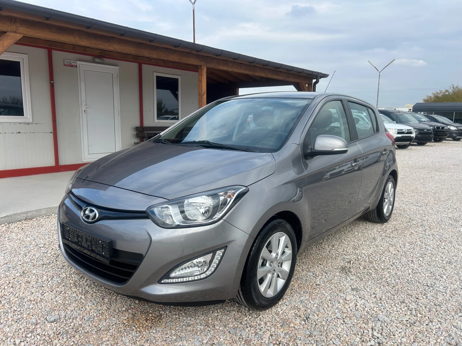 Hyundai I20 * 1.2i* 84.* GPL* Facelift* NAVI*  | Mobile.bg   1