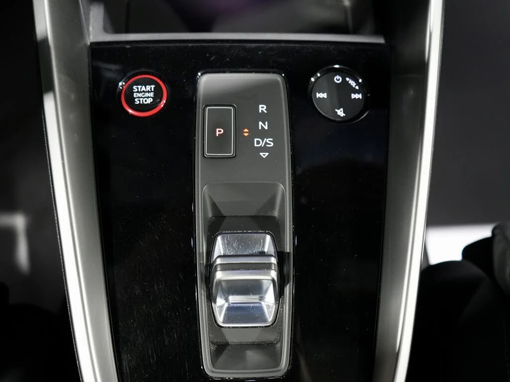 Audi S3 * QUATTRO* PROGRESSIV* АвтоКредит* (ЦЕНА ДО БГ) - изображение 10