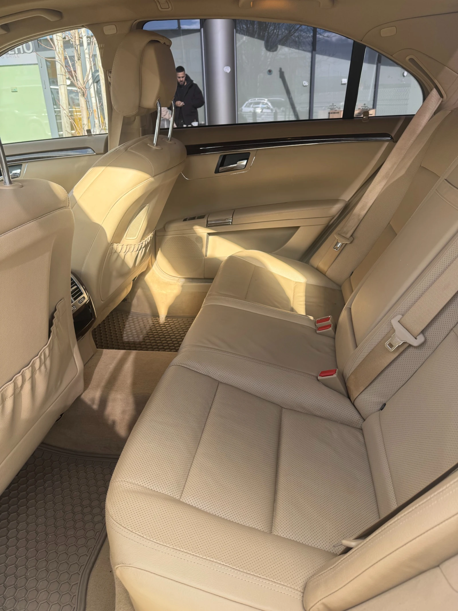 Mercedes-Benz S 550  - изображение 6