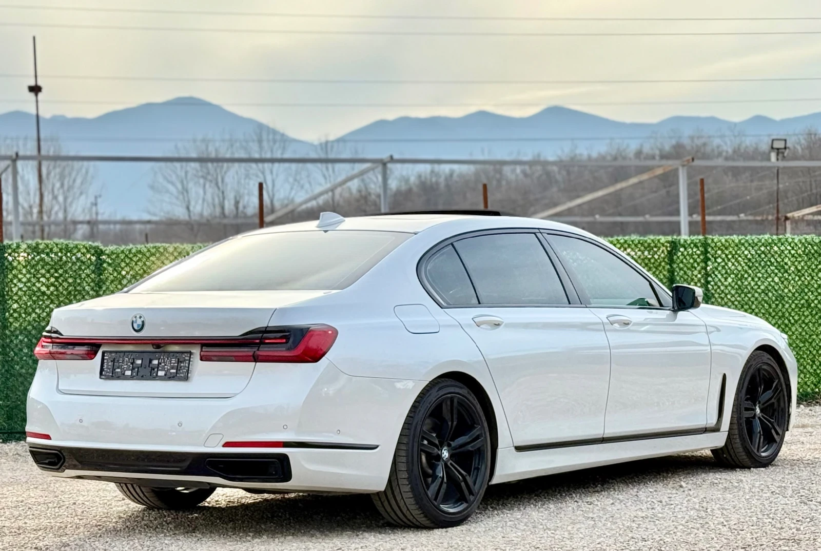 BMW 740 i * CARBON CORE* LASER* LONG* FACELIFT* , снимка 6 - Автомобили и джипове - 53760496