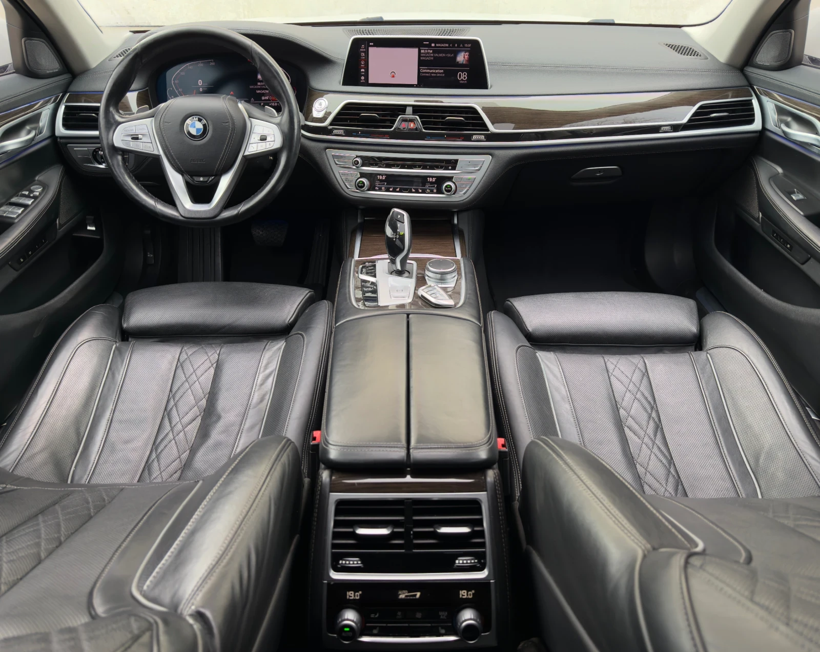 BMW 740 i * CARBON CORE* LASER* LONG* FACELIFT* , снимка 10 - Автомобили и джипове - 53760496