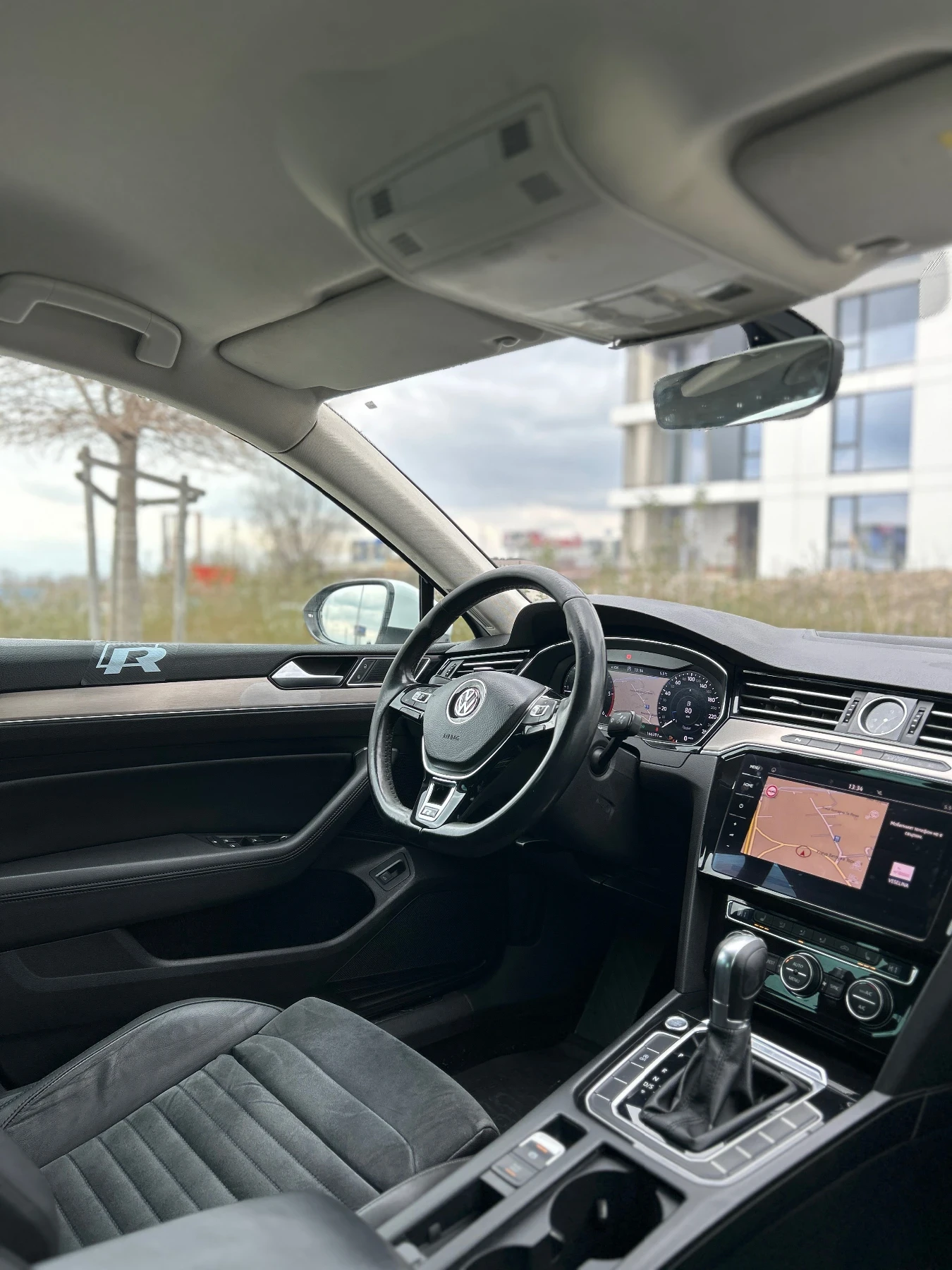 VW Passat, снимка 12 - Автомобили и джипове - 53952753