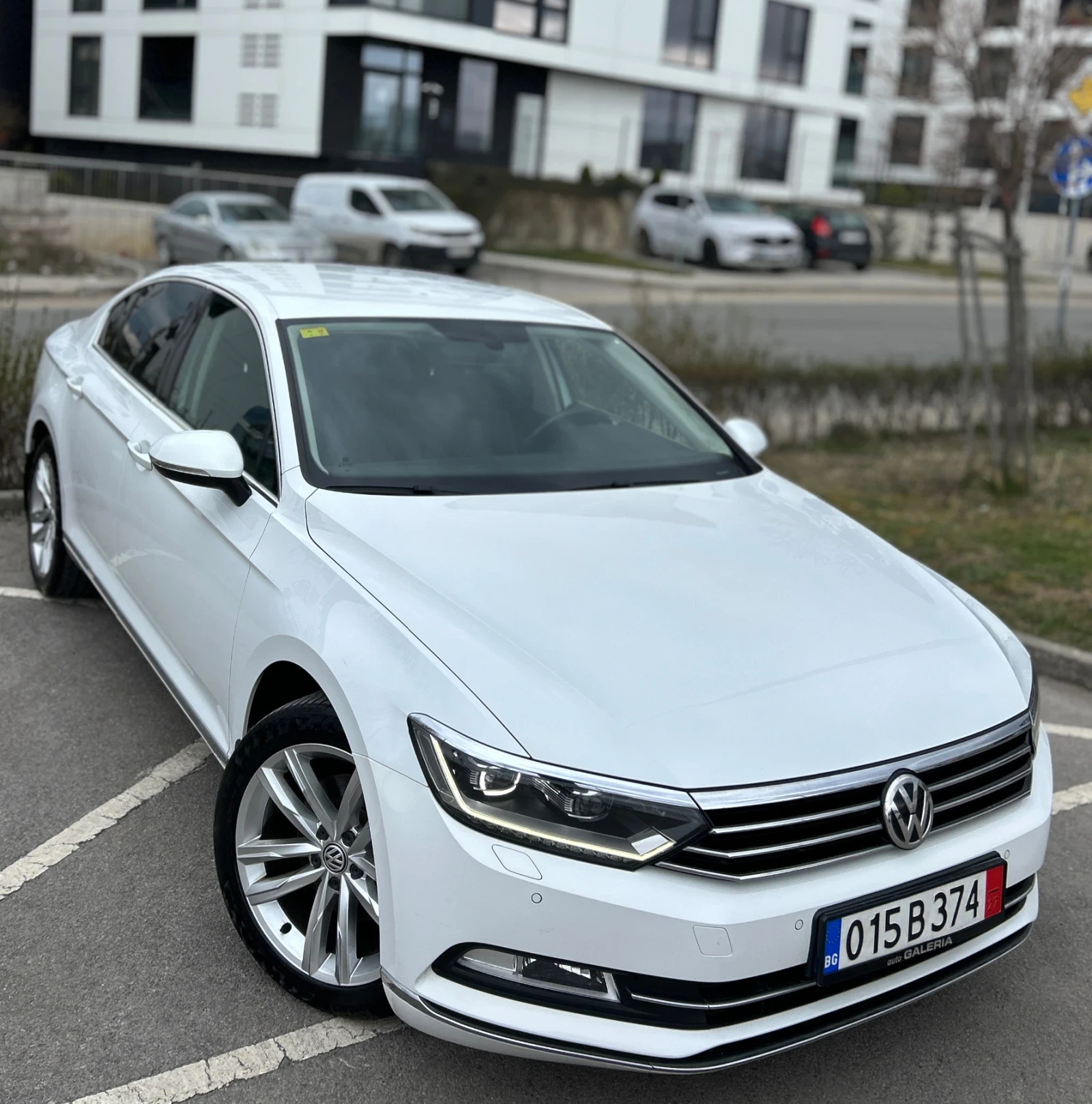 VW Passat, снимка 2 - Автомобили и джипове - 53952753