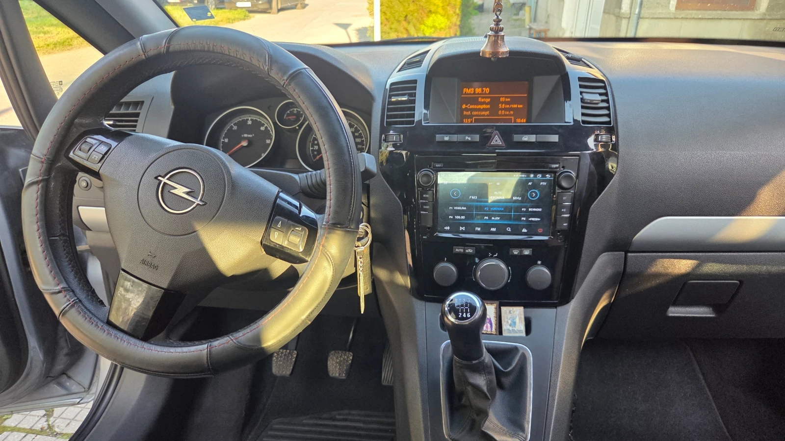 Opel Zafira B, снимка 5 - Автомобили и джипове - 54397368