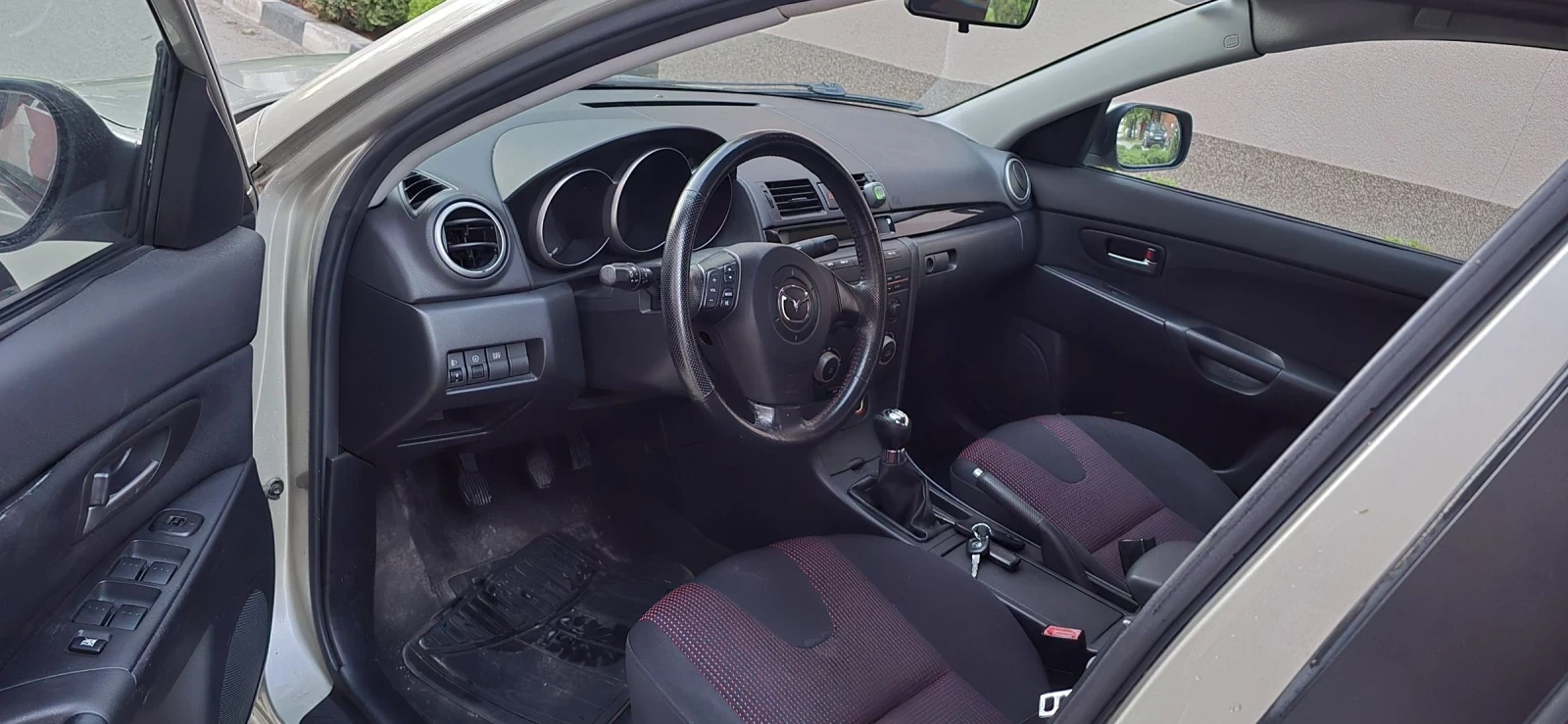 Mazda 3 1.6hdi, 118х.км, снимка 9 - Автомобили и джипове - 54411042