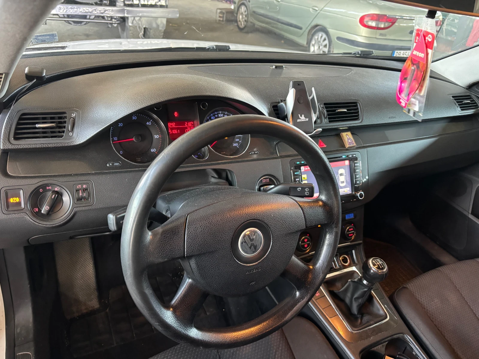 VW Passat Б6, снимка 6 - Автомобили и джипове - 54507125
