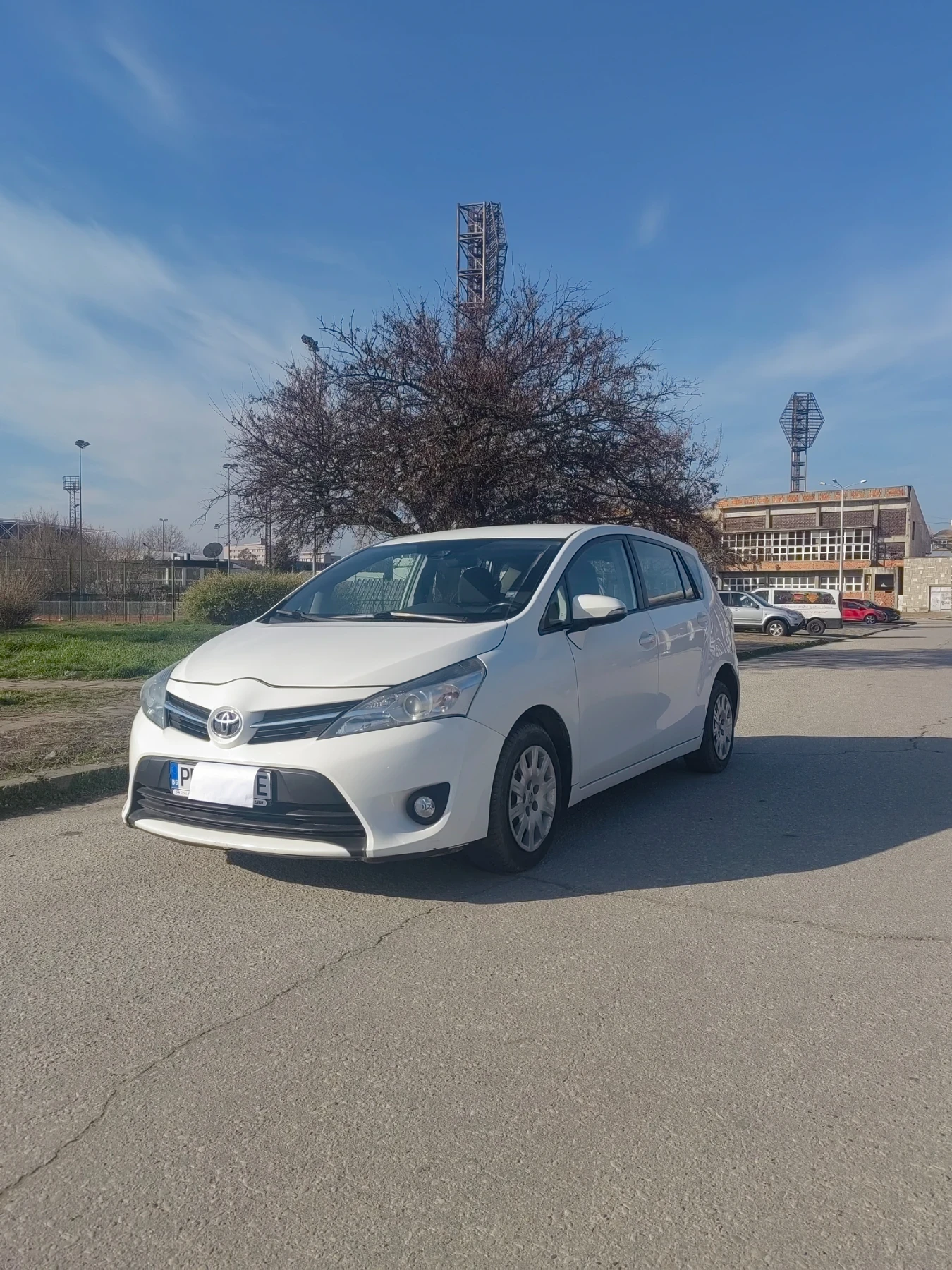 Toyota Verso, снимка 3 - Автомобили и джипове - 54531163