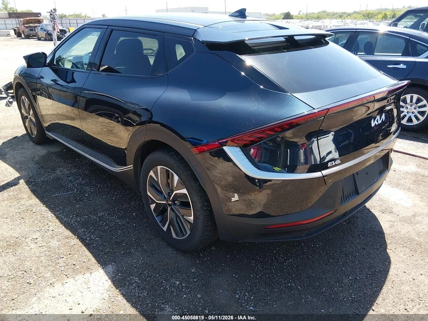 Kia EV6 Light, снимка 3 - Автомобили и джипове - 55126984