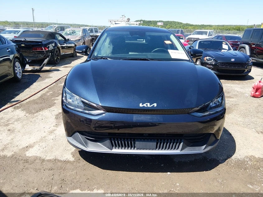 Kia EV6 Light, снимка 12 - Автомобили и джипове - 55126984