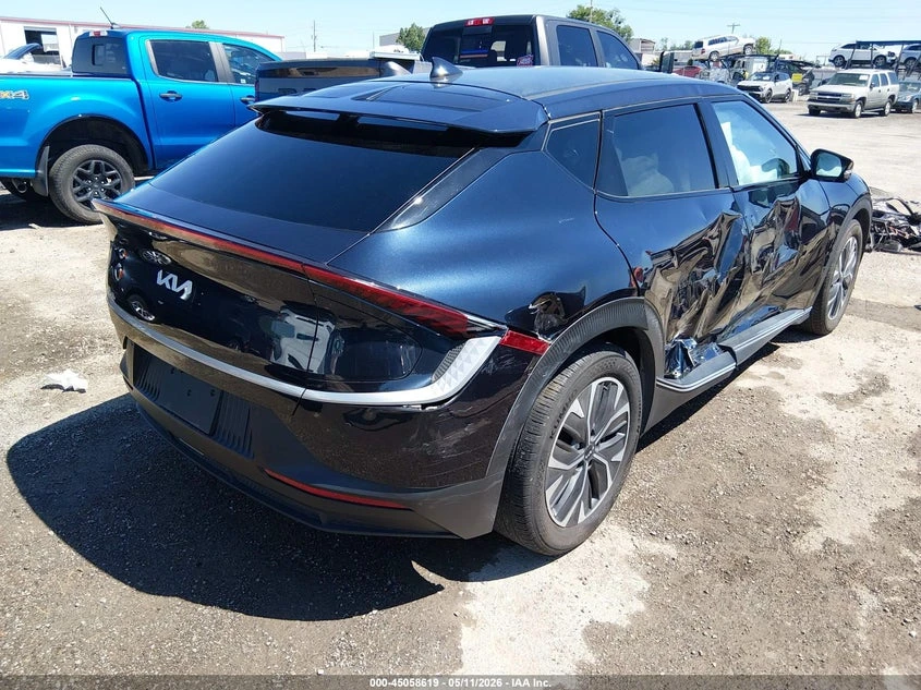 Kia EV6 Light, снимка 4 - Автомобили и джипове - 55126984