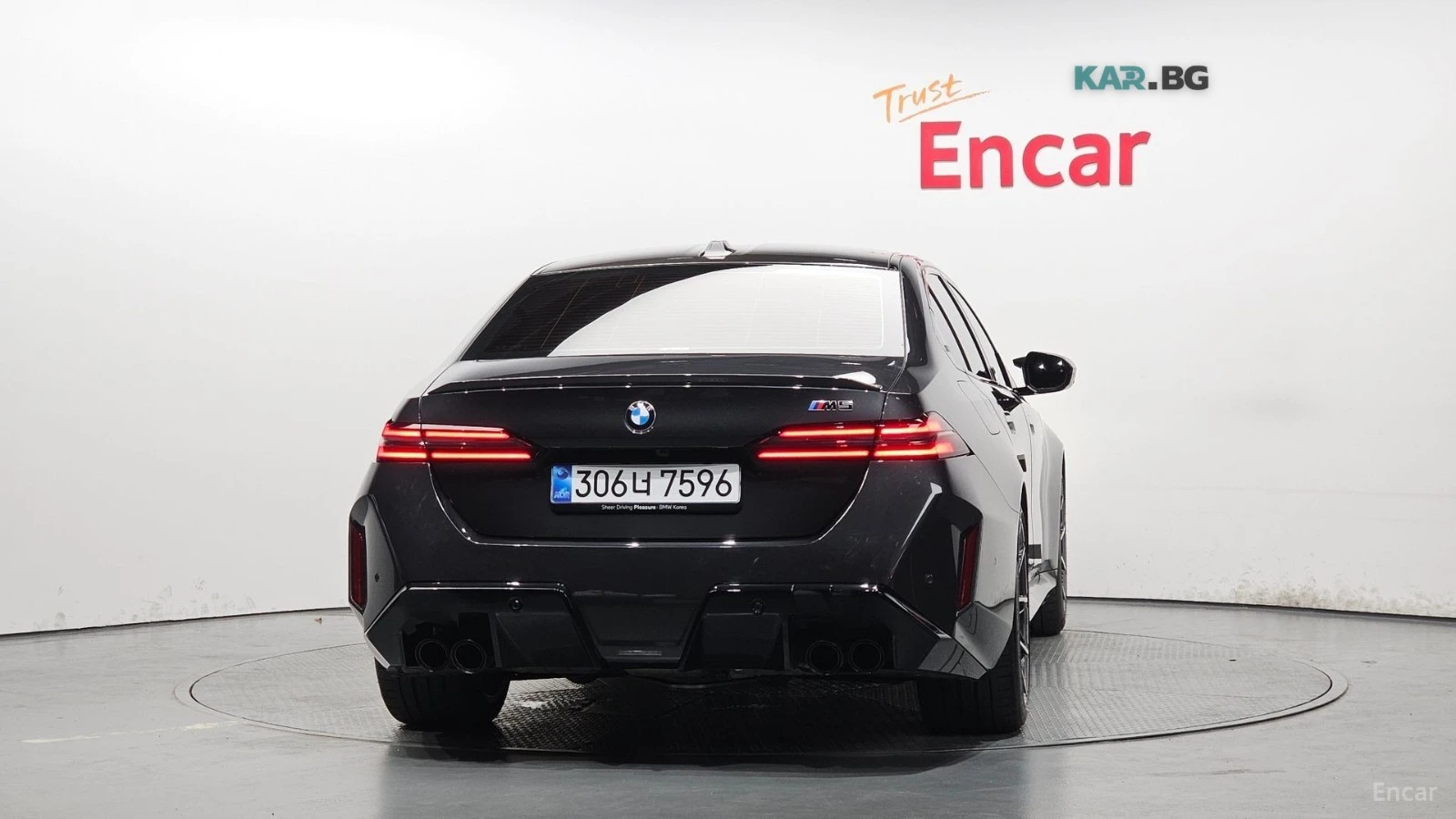 BMW M5 * HEAD UP* KEYLESS* Camera* ПОДГРЕВ* 360* , снимка 4 - Автомобили и джипове - 55134000