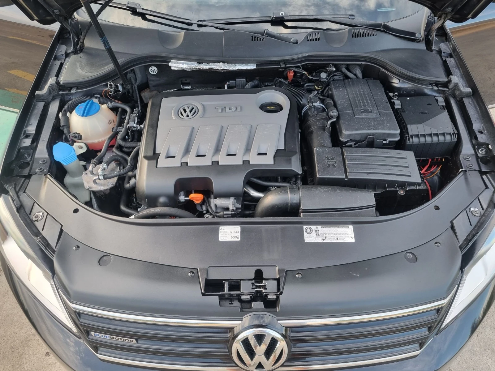 VW Passat 2.0tdi 140коня, снимка 17 - Автомобили и джипове - 55224636