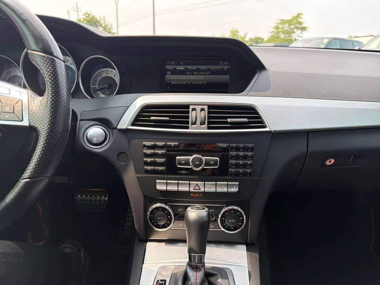 Mercedes-Benz C 350 * CARFAX * ОПЦИЯ ЗА ФИНАНСИРАНЕ , снимка 9 - Автомобили и джипове - 55438309