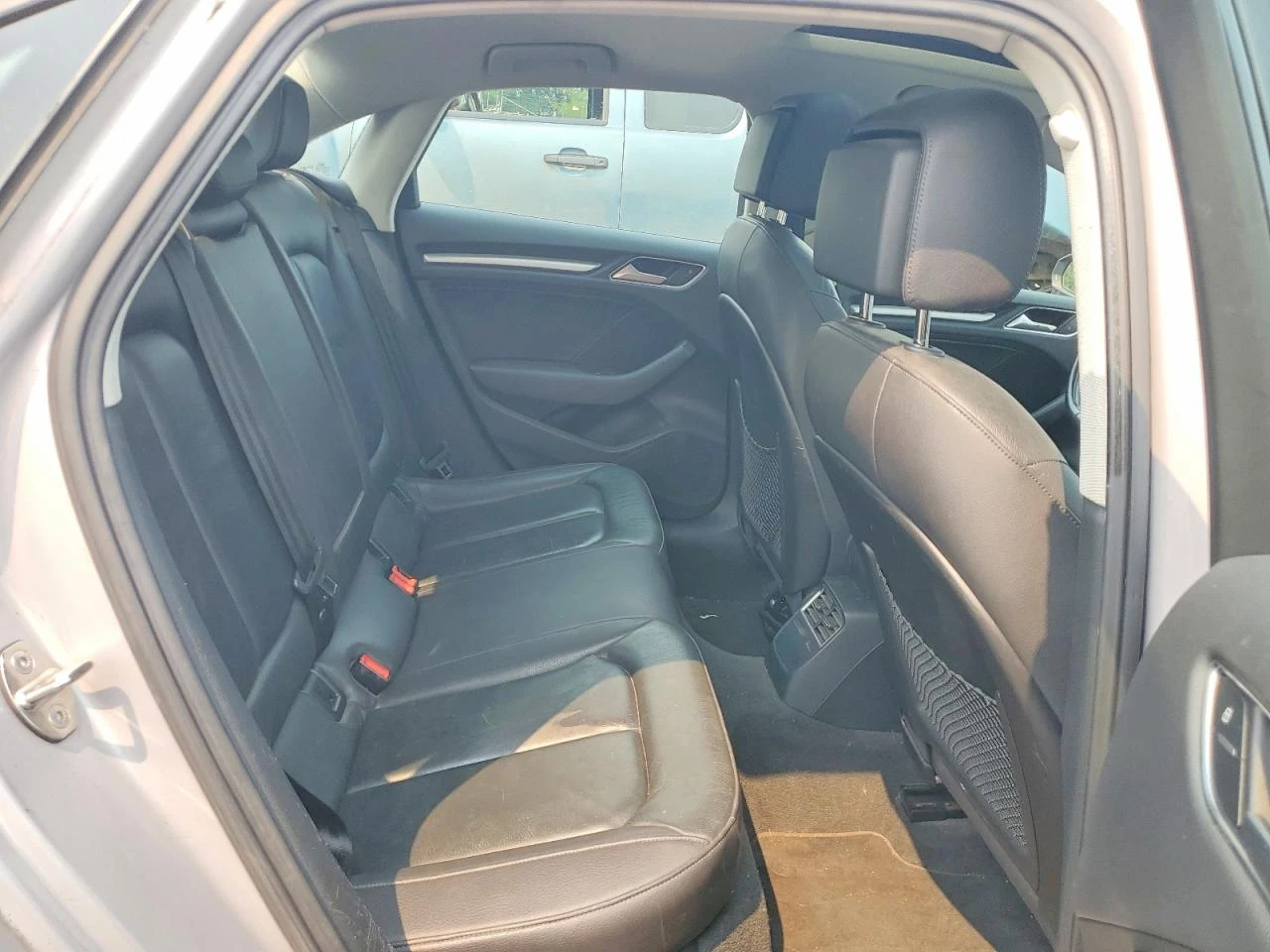 Audi A3 1.8l Premium, снимка 10 - Автомобили и джипове - 55812509